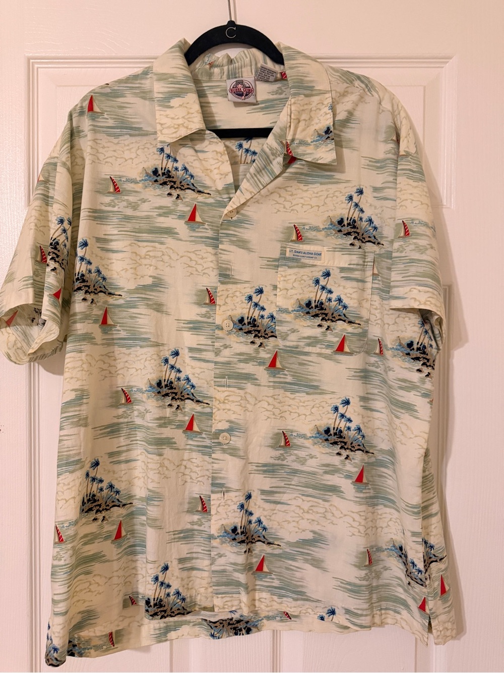 Men's Cream Tropical Print Short-Sleeve Shirt - Casual Resort Style